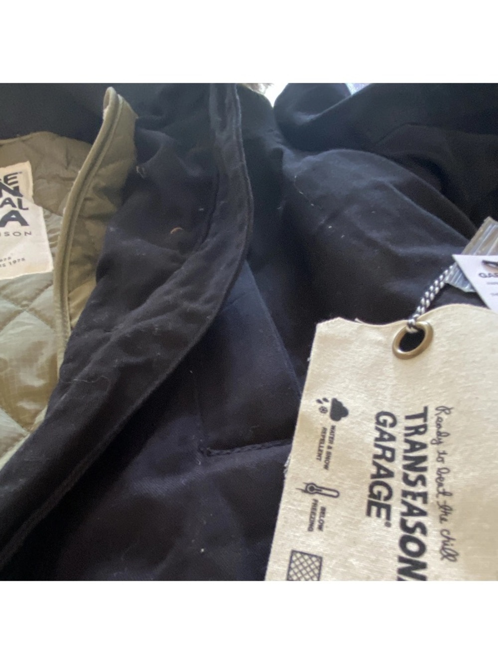 Garage Black Hooded Puffer Parka with Faux-Fur Trim - Picture 2 of 4